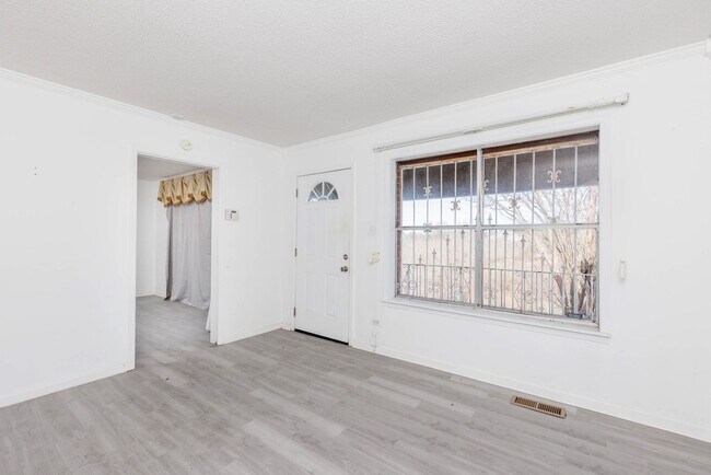 Building Photo - 3/2 in Birmingham