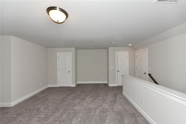 Building Photo - 5240 Cresslyn Rdg