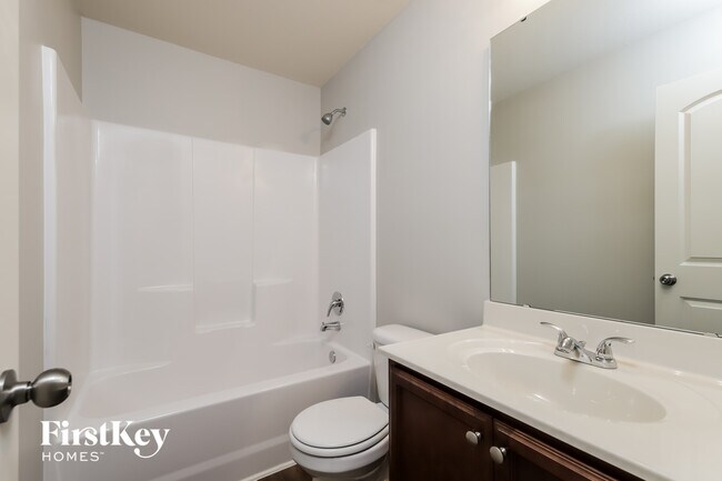 Building Photo - 179 Bedrock Ct