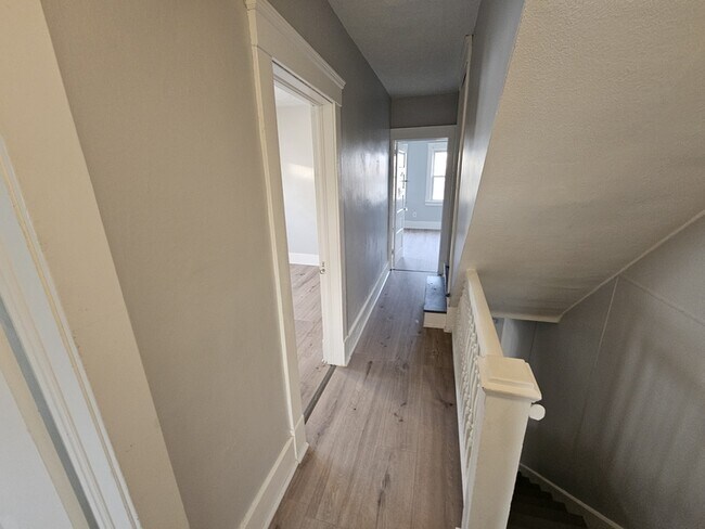 Building Photo - 1852 E 32nd St