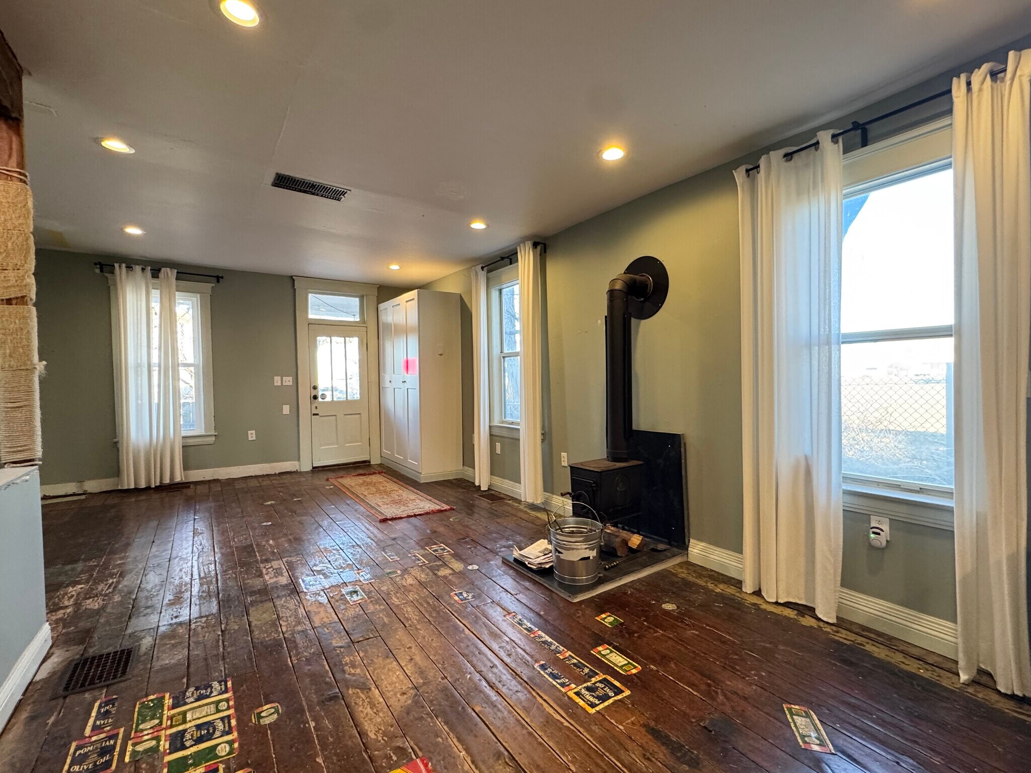 Building Photo - 1539 Madison Ave