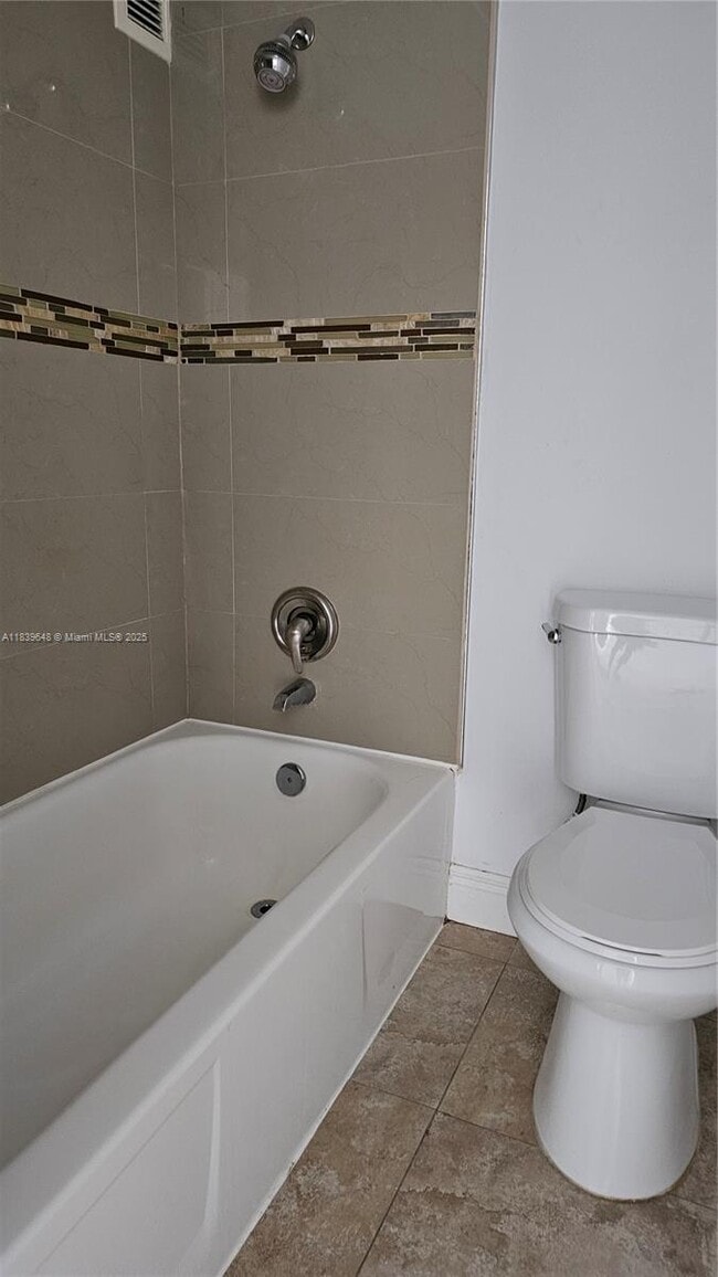 Building Photo - 17021 N Bay Rd