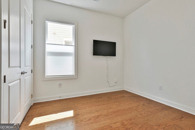 Building Photo - 15 Club Cresswind Dr