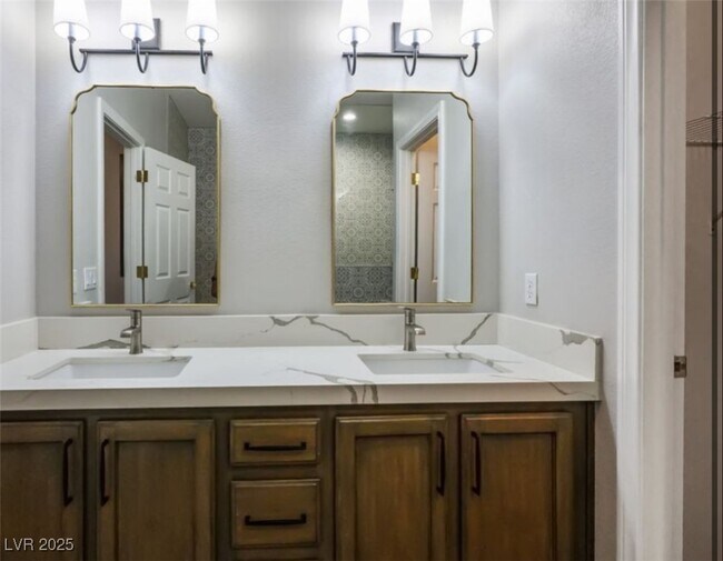 Building Photo - 8778 Villa La Rae Ave