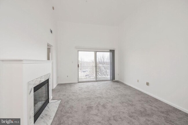 Building Photo - 1025 Gardenview Loop