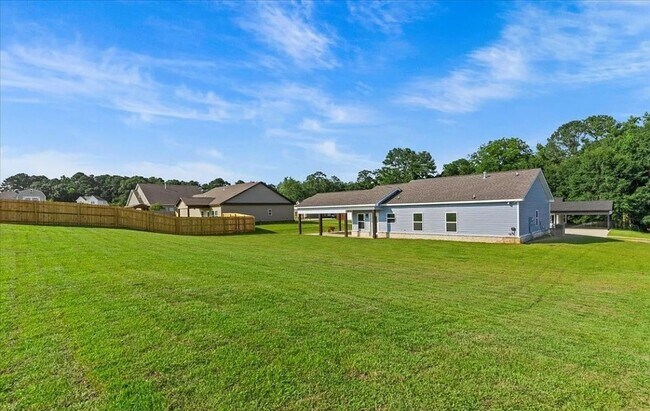 Building Photo - 104 Neenan Dr
