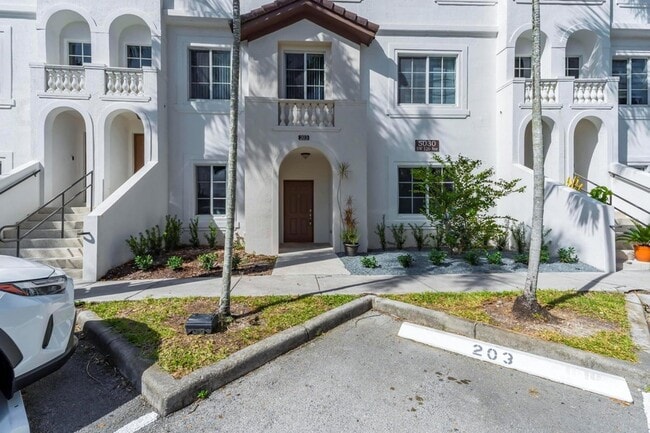 Building Photo - 5030 SW 126th Ave