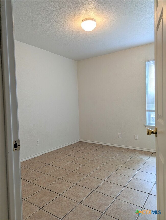 Building Photo - 210 Dale Earnhardt Dr