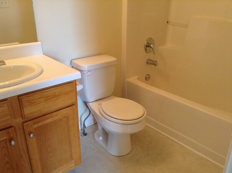 Building Photo - 261 Katydid Dr