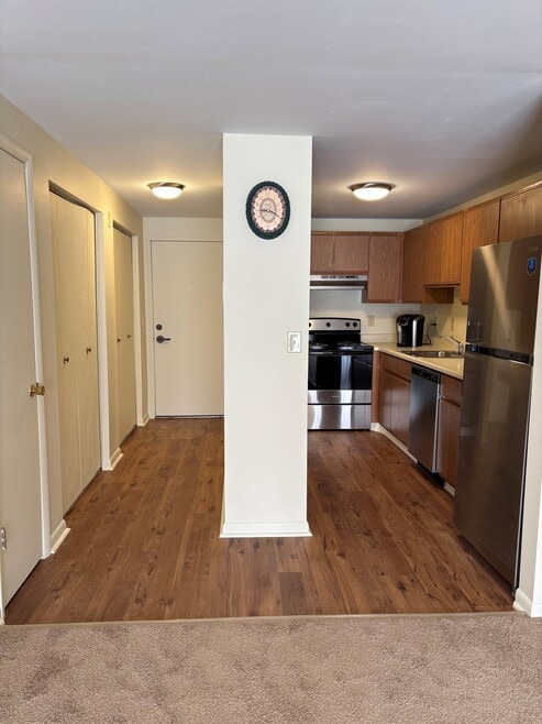 New Stainless Steel Appliances & Kitchen Floor! - Chicopee Mews