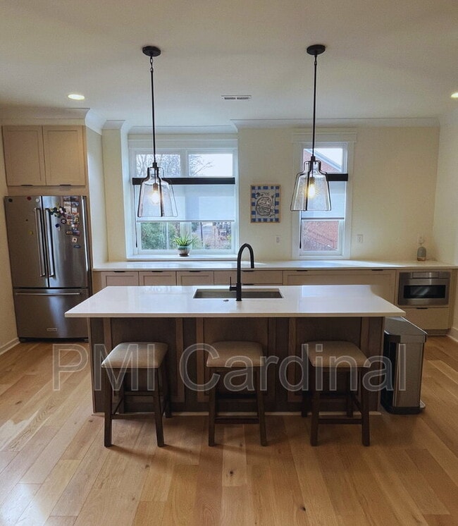 Building Photo - 3121 Colyer Pl