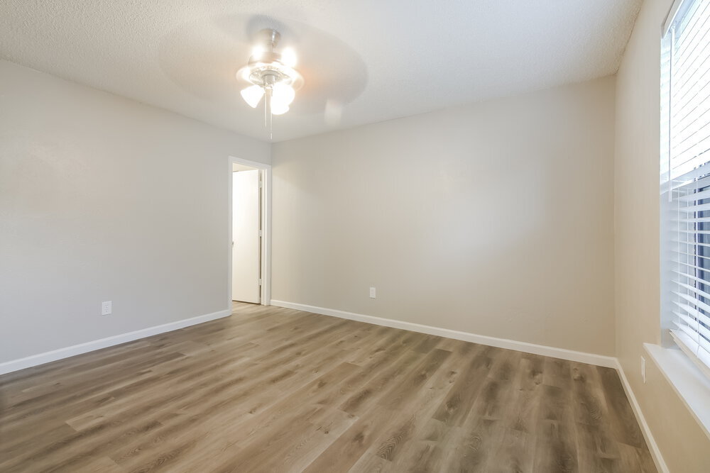 Building Photo - 933 Lemontree Dr