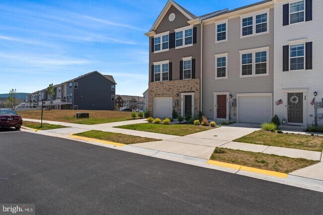 Building Photo - 51 Arsberg Dr
