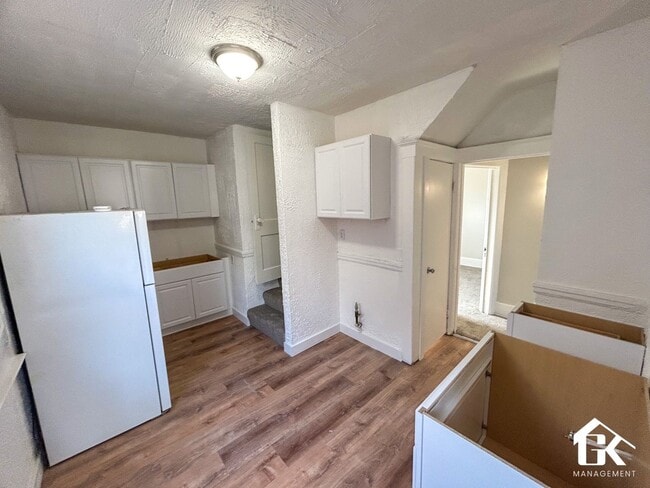 Building Photo - 4609 Vancouver St