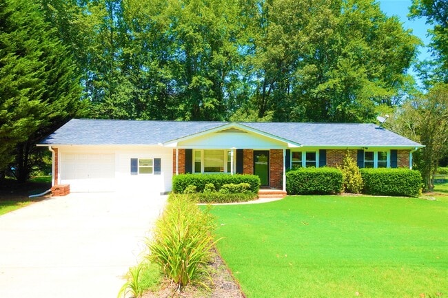 Building Photo - 115 Konnarock Cir