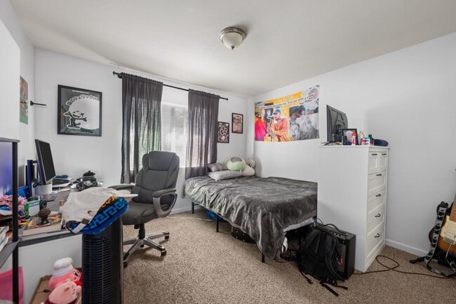 Building Photo - Major improvements coming before move in!