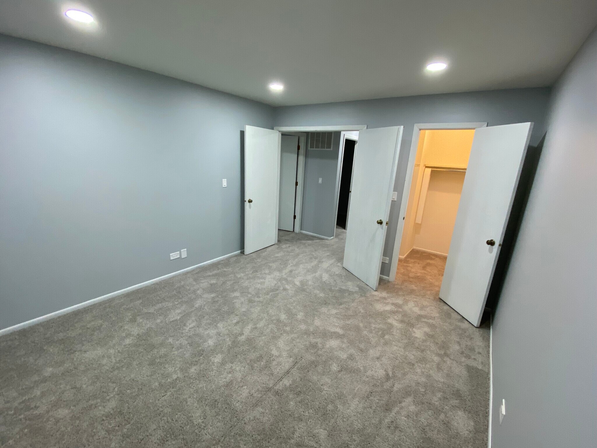 Building Photo - 7917 Knottingham Cir