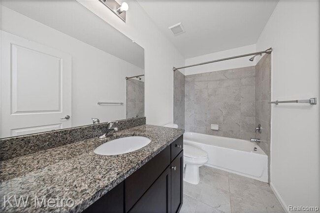 Building Photo - 4636 Bradley Cir