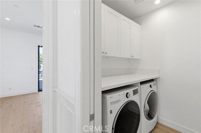 Building Photo - 1405 Oak Ave