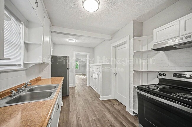 Building Photo - 5114 Brooklyn Ave