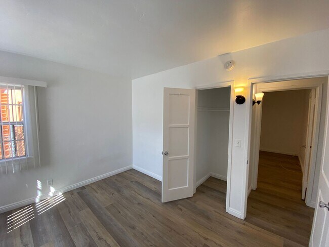 Building Photo - 4080-4084 Leimert Blvd (On sale)