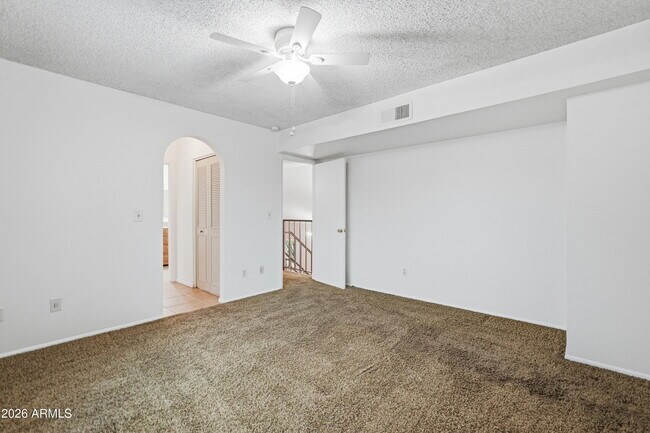 Building Photo - 1805 W Curry Dr