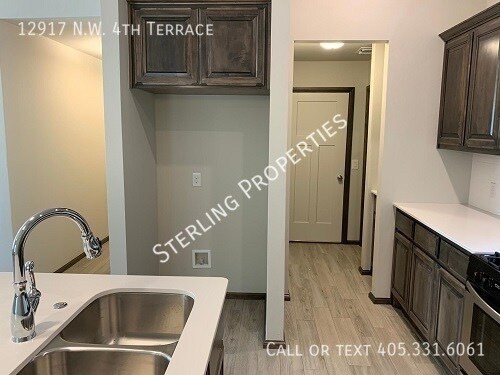 Building Photo - 12917 NW 4th Terrace