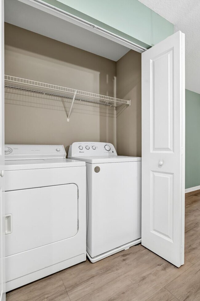 Building Photo - Charming Bungalow Across from Love Park – ...