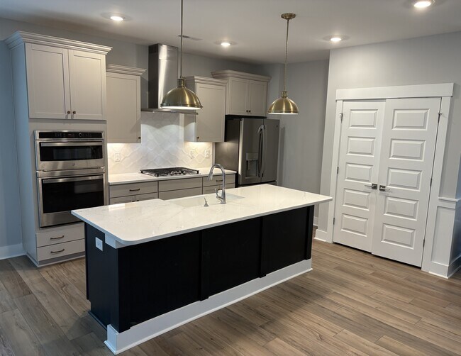 Building Photo - 1148 Sea Lavender Dr