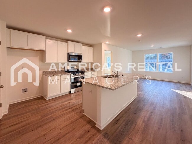 Building Photo - Coming Soon! Available to view NOW!! MOVE ...