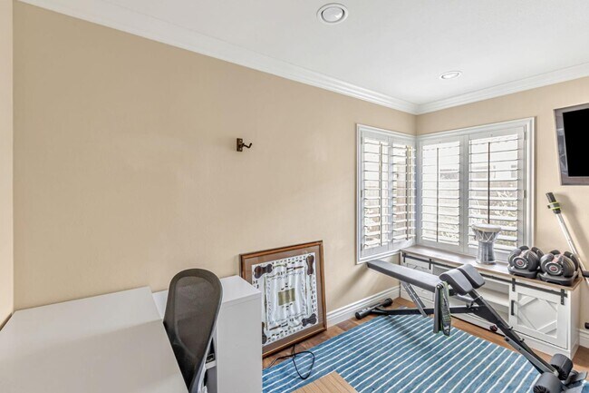 Building Photo - 27525 Paseo Toluca