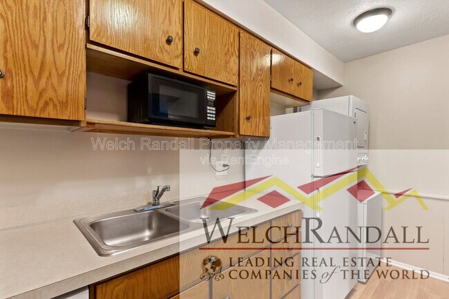 Building Photo - 1175 Canyon Rd