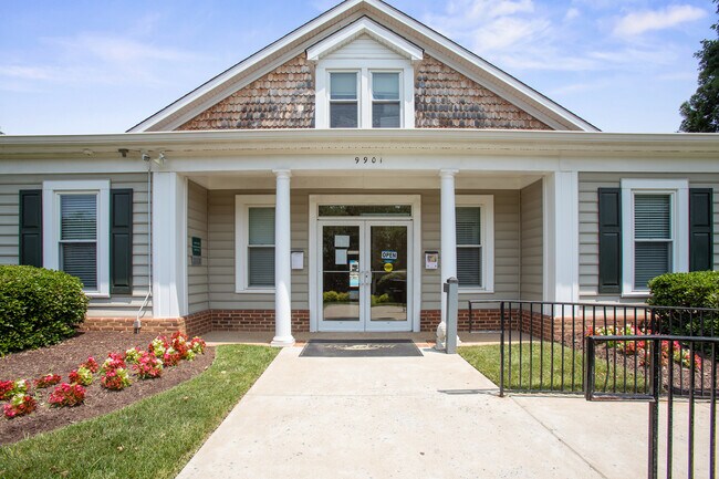 Building Photo - 4001 Mossy Bank Ln
