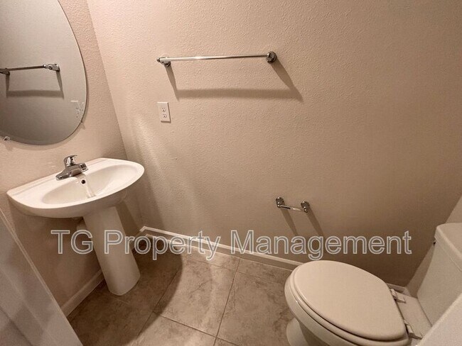 Building Photo - 2512 Sadler Trce Wy