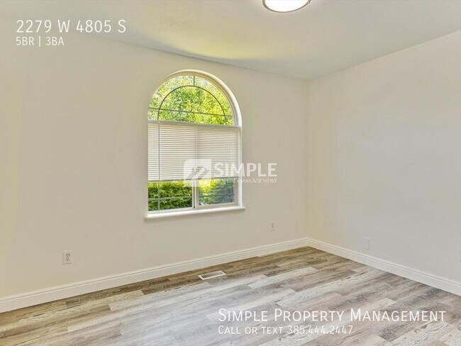 Building Photo - Newly remodeled home in Taylorsville!