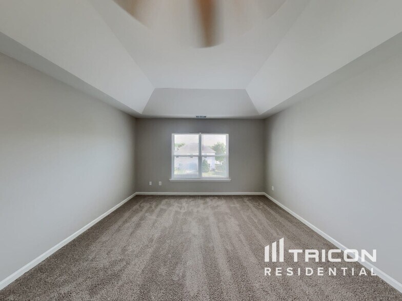 Building Photo - 11019 Kinnairds St