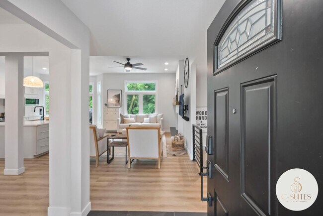 Building Photo - 1709 NW 33rd Pl