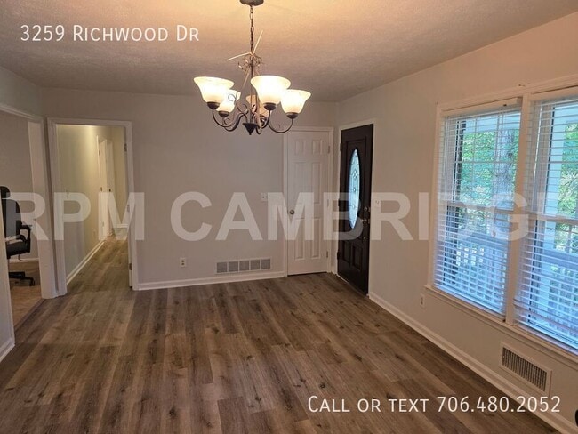Building Photo - 3259 Richwood Dr NW