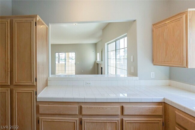 Building Photo - 1851 Hillpointe Rd