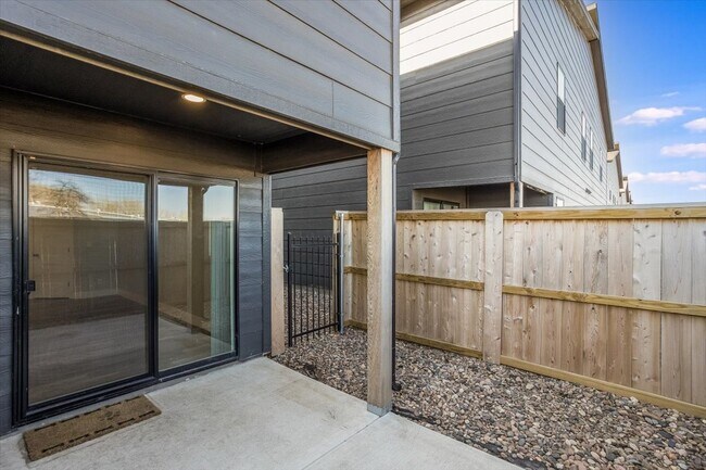 Building Photo - 8849 W Haylee St