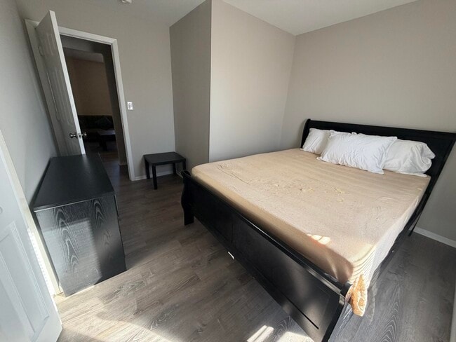 Building Photo - 203 Wheaton Ct