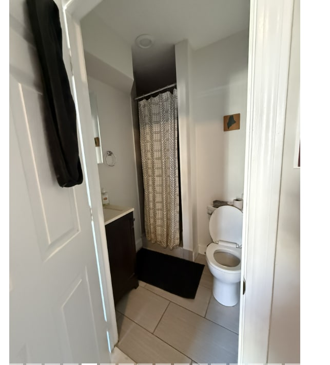 Building Photo - 220 Hanover St