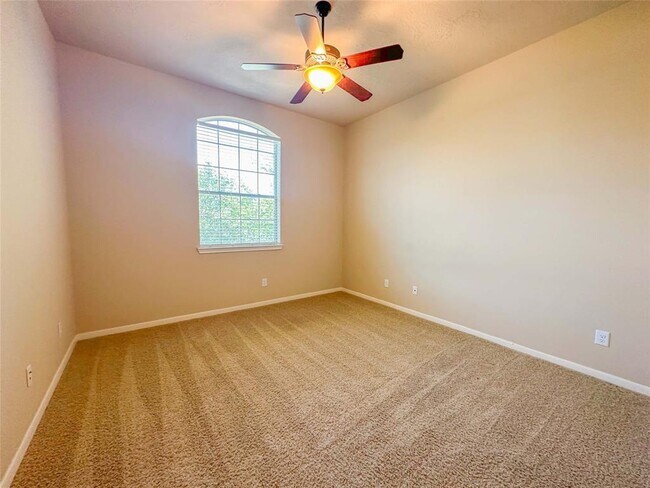 Building Photo - 135 E Canyon Wren Cir