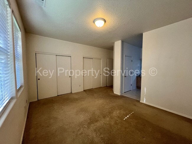 Building Photo - Westridge Ranch Across from Park!