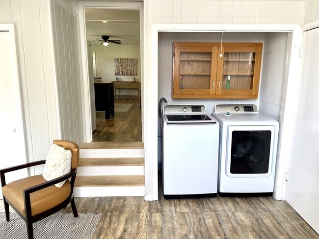 Building Photo - 214 Chapman Ln