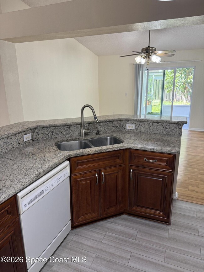 Building Photo - 1178 White Oak Cir