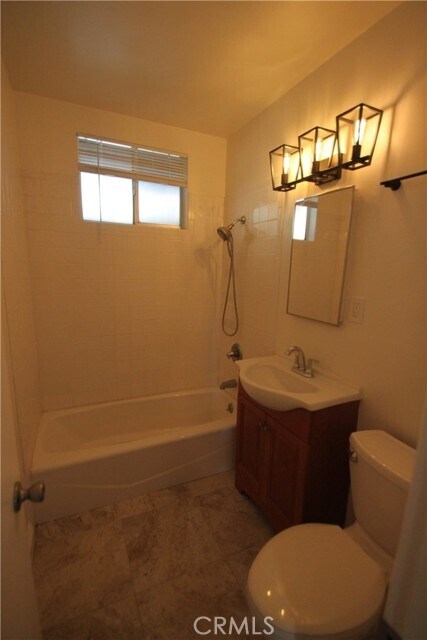 Building Photo - 2614 Graham Ave