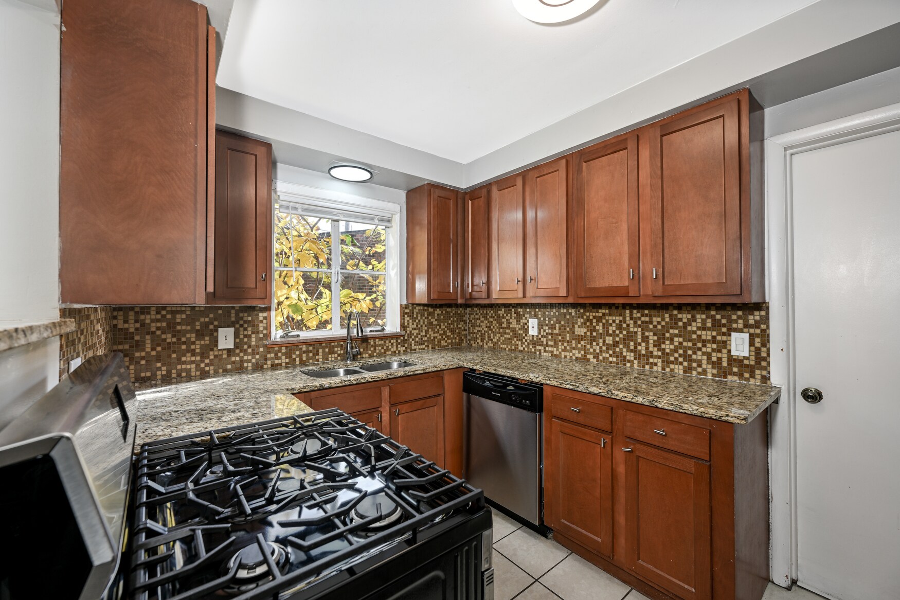 Building Photo - 19226 Winslow Rd