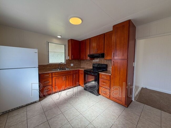 Building Photo - 522 Punaa St