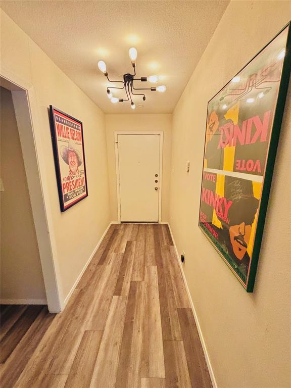 Building Photo - 513 White Wing Way